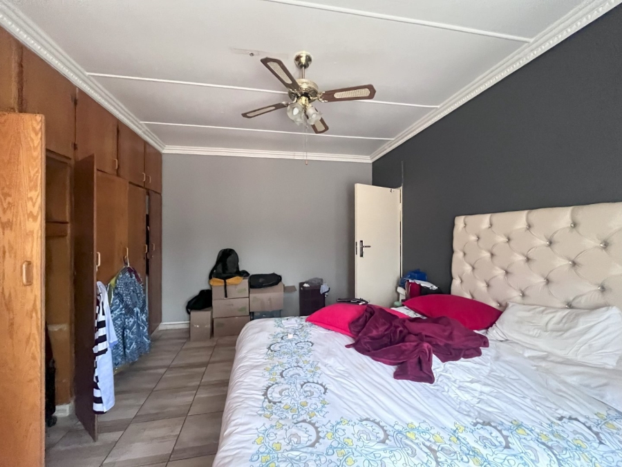 4 Bedroom Property for Sale in Generaal De Wet Free State